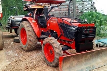 ขาย 395,000 บาท KUBOTA M6040 ทำงาน 3,xxx บาท เครื่องดี เกียรตี เอกสารเล่มทะเบียน  รถอยู่ จ.อุดรธานี โทร&amp;ไอดีไลน์ 0610710295