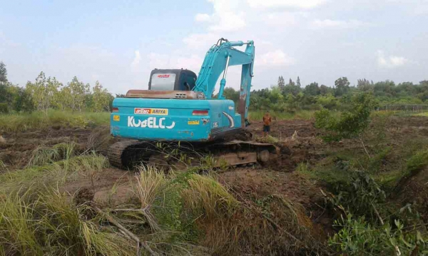 ขายรถแบ็คโฮ KOBELCO SK200-8 Yn12 Super ใช้งาน 12,8xx ชั่วโมง สภาพดี พร้อมใช้งาน ขายรถแบ็คโฮ KOBELCO SK200-8 Yn12 Super ใช้งาน 12,8xx ชั่วโมง สภาพดี พร้อมใช้งาน