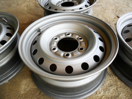 ล้อกะทะขอบ15 - 6รู139 กว้าง 6.5นิ้ว วงละ475