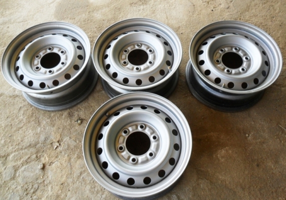 ล้อกะทะขอบ15 - 6รู139 กว้าง 6.5นิ้ว วงละ475