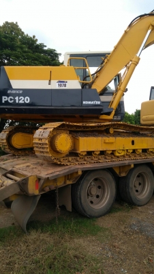 รถแบคโฮ KOMATSU 120 รุ่น 5 ซื้อขายแล้ว ส่งลงใต้เรียบร้อย