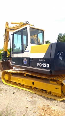 รถแบคโฮ KOMATSU 120 รุ่น 5 ซื้อขายแล้ว ส่งลงใต้เรียบร้อย