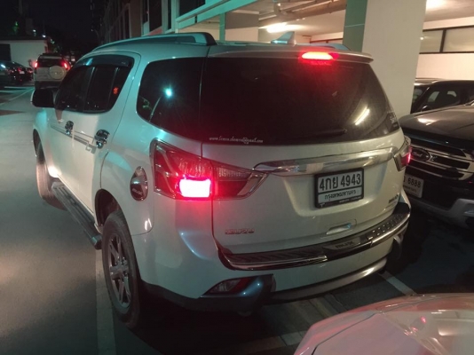 ยาง Bridgestone 265 65 17 กลางปี16 ดอกเต็ม ไม่มีปะ ใช้ยาว ราคาไม่แพง