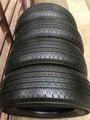 ยาง Bridgestone 215 60 16 ปลายปี16 ดอกเต็ม ไม่มีปะ ใช้ยาว ราคาไม่แพง