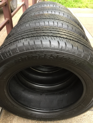 ยาง Bridgestone 215 60 16 ปลายปี16 ดอกเต็ม ไม่มีปะ ใช้ยาว ราคาไม่แพง
