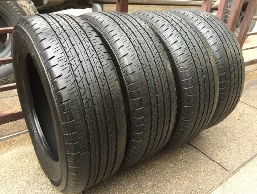 ยาง Bridgestone 215 60 16 ปลายปี16 ดอกเต็ม ไม่มีปะ ใช้ยาว ราคาไม่แพง