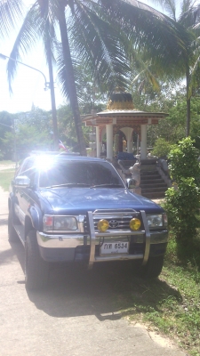 ขายกันชนเสริมพร้อมไฟตัดหมอกสายไฟพร้อมทั้งชุด4,900.-โรบาร์3ขาแข็งแรง2,800.-