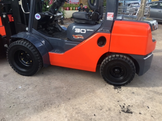 ขายรถโฟลคลิฟท์ TOYOTA 52-8FD30 ,ออโต, เสายกสูง 6.5 เมตร , เครื่องยนต์ดีเซล 3Z ,งาปรับคว่ำหงาย , ปุ้งกี๋ทรงโค้งนำเข้า ปากกว้าง 1.7 เมตร , รถนำเข้าแท้จากญี่ปุ่น 100\% ( รถไม่เคยใช้งานในเมืองไทย นำเข้าจากญี่ปุ่น ) ขายรถโฟลคลิฟท์ TOYOTA 52-8FD30 ,ออโต, เสายกสูง 6.5 เมตร , เครื่องยนต์ดีเซล 3Z ,งาปรับคว่ำหงาย , ปุ้งกี๋ทรงโค้งนำเข้า ปากกว้าง 1.7 เมตร , รถนำเข้าแท้จากญี่ปุ่น 100\% ( รถไม่เคยใช้งานในเมืองไทย นำเข้าจากญี่ปุ่น )