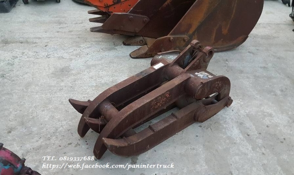 FROM JAPANตัวคีบปากหนีบไม้ FORK GRAB***สำหรับรถขุดไซค์ 40,45,50,55 /สวมบูทสลัก45มิล / ราคาเพียง 29,000 บาท สนใจติดต่อ 0819337688