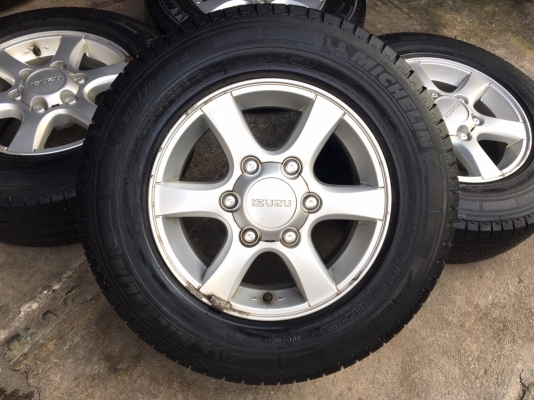 แม็ก ISUZU Platinum ขอบ 15 พร้อมยาง 215-70-15