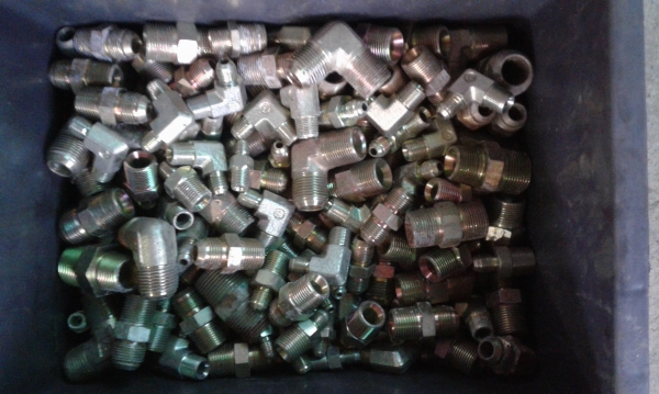 ขายหัวต่อ สายไฮดรอลิก มีหลายขนาด