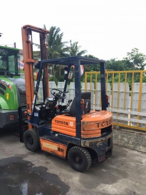 ขาย ฟอล์คลิฟต์ TOYOTA 5FG10 รถนอกเก่าญี่ปุ่น นำเข้าเอง  เสา 4.5 เมตร