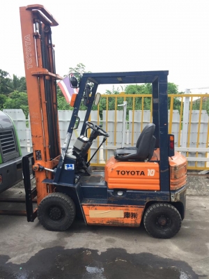 ขาย ฟอล์คลิฟต์ TOYOTA 5FG10 รถนอกเก่าญี่ปุ่น นำเข้าเอง  เสา 4.5 เมตร