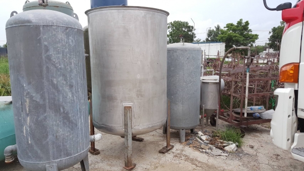 ขายถังน้ำสแตนเลส ขนาด 2500 ลิตร ตราเพชร สภาพดี ขายถังน้ำสแตนเลส ขนาด 2500 ลิตร ตราเพชร สภาพดี