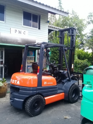 +++ ขายโฟล์คลิฟท์ TOYOTA 6FD25 ขนาด 2.5 ตัน เครื่องยนต์ดีเซล เสา 4.5 เมตร ฮิ้งค์โฟล์ค งากระดก เกียร์ธรรมดา ล้อหน้าคู่ ยางตันใหม่ครับ +++ ขายโฟล์คลิฟท์ TOYOTA 6FD25 ขนาด 2.5 ตัน เครื่องยนต์ดีเซล เสา 4.5 เมตร ฮิ้งค์โฟล์ค งากระดก เกียร์ธรรมดา ล้อหน้าคู่ ยางตันใหม่ครับ