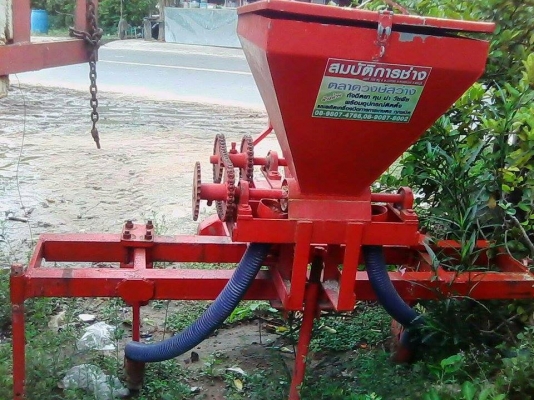 19000บาทลดสุดๆงดต่อรองครับเครื่องฝังปุ๋ยในไร้อ้อย ถังสแตนเลส  ไร่มัน พร้อมใช้  ใหม่มากๆ ใส่36-50แรง