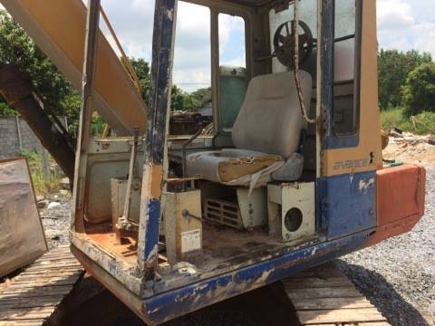 ขายด่วน รถแบคโฮ KOMATSU  PC60-5  พร้อมใช้งาน