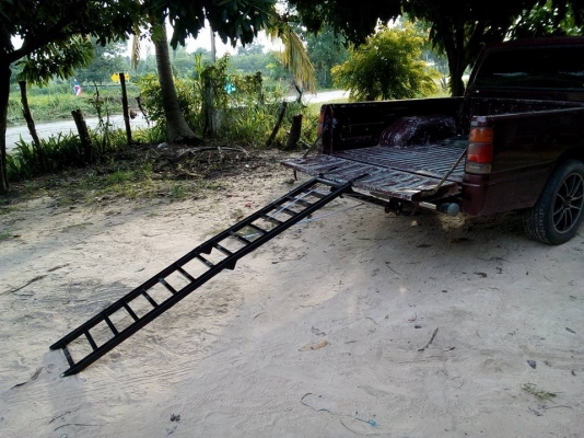 สะพานขึ้นรถ สะพานขึ้นรถ