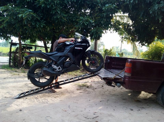 สะพานขึ้นรถ