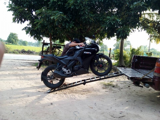 สะพานขึ้นรถ สะพานขึ้นรถ