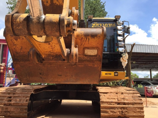 ขายรถแบคโฮ CAT 320 D  เลขไมล 5000 ช.ม รถสวย เจ้าของขายเอง สนใจติดต่อ 081-9652321