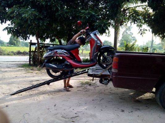 สะพานขึ้นรถ