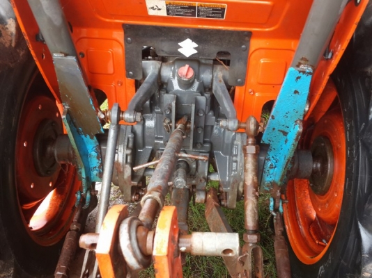 คูโบต้า L3608