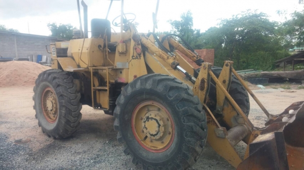 ขายรถตักล้อยาง CAT 910 40Y