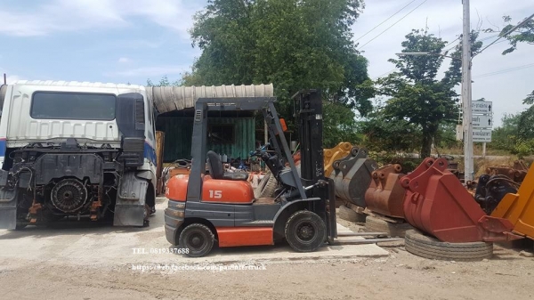 FROM JAPANสินค้าเก่านอก รถยก FORK LIFT TOYOTA -42-6FG15 /ยกได้ 1.5 ตัน , เสาสูง 3 เมตร/ ราคาเพียง 110,000 บาท(ราคานี้ไม่รวมถังแก๊ส)  สนใจติดต่อ 0819337688