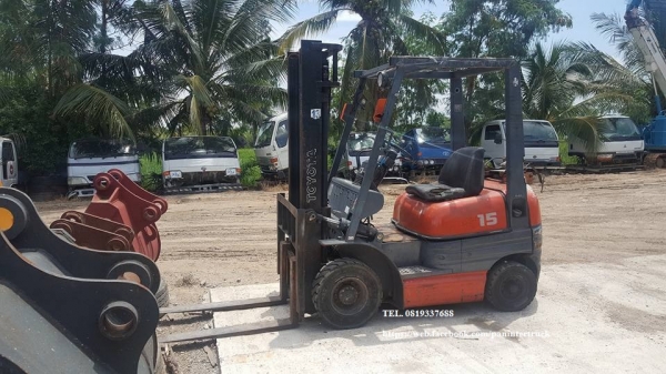 FROM JAPANสินค้าเก่านอก รถยก FORK LIFT TOYOTA -42-6FG15 /ยกได้ 1.5 ตัน , เสาสูง 3 เมตร/ ราคาเพียง 110,000 บาท(ราคานี้ไม่รวมถังแก๊ส)  สนใจติดต่อ 0819337688
