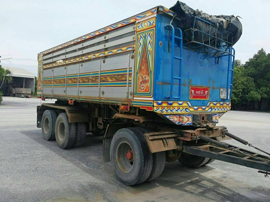 สิบล้อ 2เพลา เครื่อง 240 สิบล้อ 2เพลา เครื่อง 240