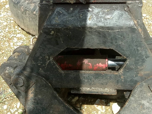 รถแบคโฮ SUMITOMO 160 มีที่คีบไม้ มีสัญญาซื้อขาย รถแบคโฮ SUMITOMO 160 มีที่คีบไม้ มีสัญญาซื้อขาย