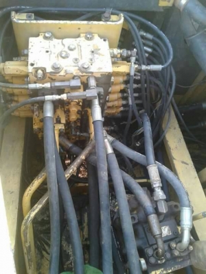 รถแบคโฮ โคมัตสุ KOMATSU PC 200-7 เอกสารซื้อขาย ไมล์ 18,000 กว่าชม. ราคา 1,050,000 รถภาคกลาง