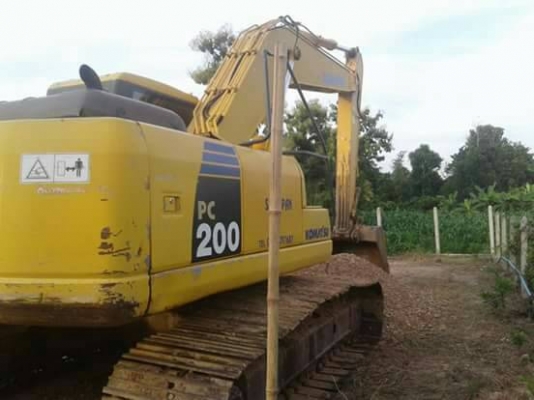 รถแบคโฮ โคมัตสุ KOMATSU PC 200-7 เอกสารซื้อขาย ไมล์ 18,000 กว่าชม. ราคา 1,050,000 รถภาคกลาง