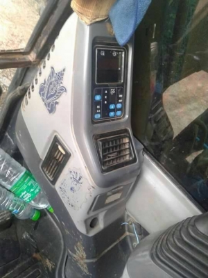 รถแบคโฮ โคมัตสุ KOMATSU PC 200-7 เอกสารซื้อขาย ไมล์ 18,000 กว่าชม. ราคา 1,050,000 รถภาคกลาง