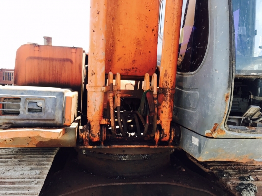 ฮิตาชิ ZX 200-1 ราคา 980,000 บาท ไฟฟ้าครบ เอกสารอินวอยซ์ รถภาคกลาง