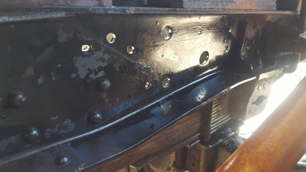 ISUZU NPR120แรงม้า ปี43 เครื่องฝาขาว เครื่องดี คัทซีสวย กระบะคาร์โก้ ยาว 5 ม. เล่มพร้อมโอน ราคาต่อรองได้ สนใจสอบถามได้ครับ 0872976734