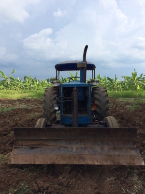 ขายด่วน Ford 6600 T5 ใบดันหน้า ผานหลัง ขายด่วน Ford 6600 T5 ใบดันหน้า ผานหลัง