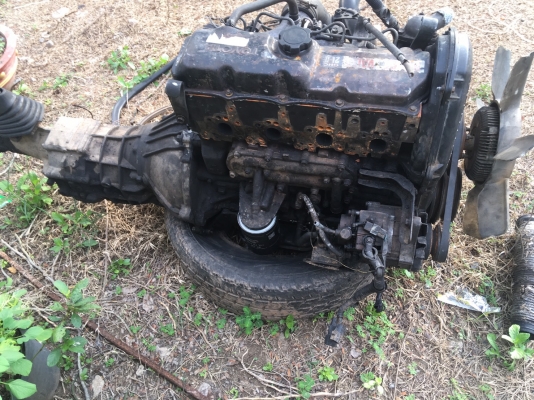 ขายเครื่ิองเกียร์โต้ต้าไม่ตี๋เอ็ก2500 อะไหล่ครบมีชุดโอน 25000 บาท081-6278866 089-5498253