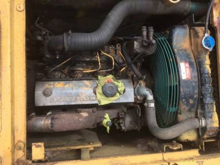 ขายด่วน KOMATSU PC60-6 สภาพสวย เครื่องปั้มดีเยี่ยม รถพร้อมทำงาน โซ่ช่วงล่างสวย รถพร้อมลุยงานครับ สนใจสอบถาม093-0764943 088-3223272  k ตั้ม