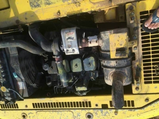 ขายด่วน KOMATSU PC120-6 สภาพสวยพร้อมใช้งาน เครื่องปั้มดีเยี่ยม รถพร้อมลุยงาน ระบบเต็ม เอกสารใบอินวอยซ์ สนใจสอบถาม 093-0764943 088-3223272 k ตั้ม