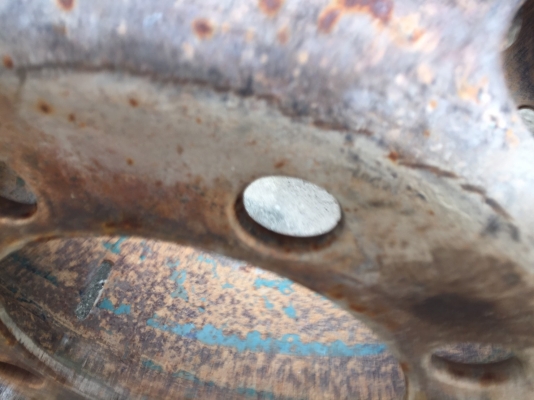 ขายกะทะล้อเหล็ก รถบัส มือสอง มียางในจากญี่ปุ่น จำนวน1ลูก