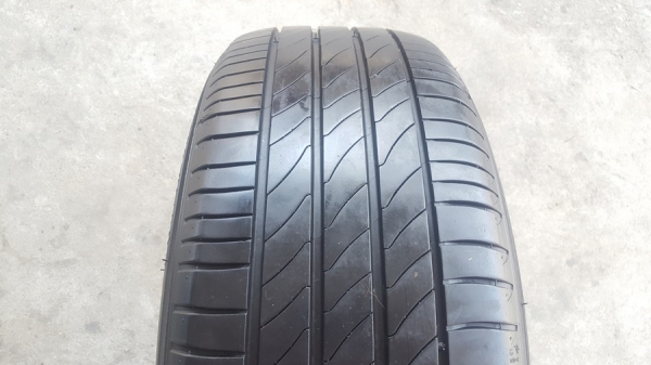 ขายยาง215/55/16 ปี 16 MICHERLIN 3ST 4 เส้น ขายยาง215/55/16 ปี 16 MICHERLIN 3ST 4 เส้น