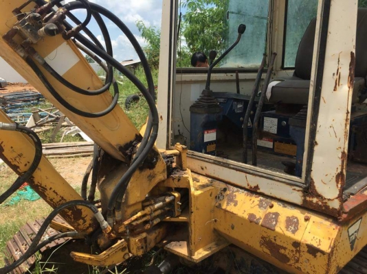 ขายด่วน แม็คโคร KOMATSU PC40-6 สภาพสวยพร้อมใช้งาน เครื่องปั้มดี เยี่ยม รถพร้อมลุยงาน สนใจโทรสอบถาม 093-0764943 088-3223272 k ตั้ม