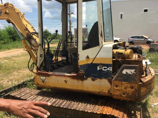 ขายด่วน แม็คโคร KOMATSU PC40-6 สภาพสวยพร้อมใช้งาน เครื่องปั้มดี เยี่ยม รถพร้อมลุยงาน สนใจโทรสอบถาม 093-0764943 088-3223272 k ตั้ม
