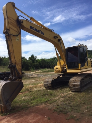 ขายด่วน!! Komatsu PC160LC-8 ไมล์ ชม.10,000 สภาพสวยค่ะ ขายด่วน!! Komatsu PC160LC-8 ไมล์ ชม.10,000 สภาพสวยค่ะ