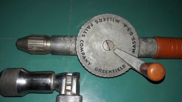 ขายสว่านแพ็คคู่2ตัว พิเศษวันแม่