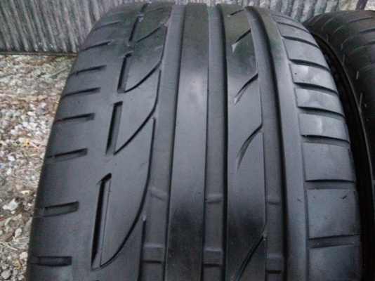 ขายยางบริดสโตน245/45R17 MADE IN JAPAN ยางปลายปี12 ดอกยางหนาเต็มทุกเส้นไม่แตกลายไม่ร้าวไม่กินข้างไม่ม ขายยางบริดสโตน245/45R17 MADE IN JAPAN ยางปลายปี12 ดอกยางหนาเต็มทุกเส้นไม่แตกลายไม่ร้าวไม่กินข้างไม่ม