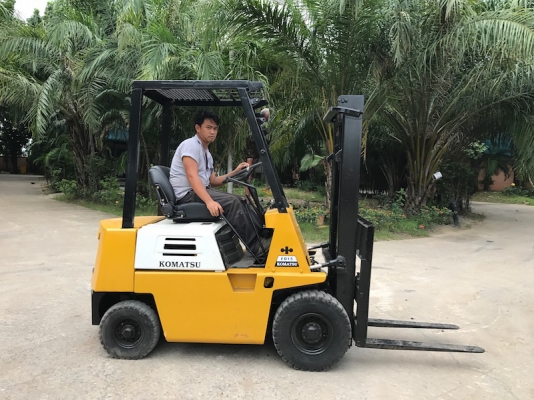 ขายFORKLIFT KOMATSU FD15(ดีเซล)(1.5ตัน) สวยเดิมจากญี่ปุ่น ยังไม่เคยใช้ในไทย 125,000เท่านั้น!!