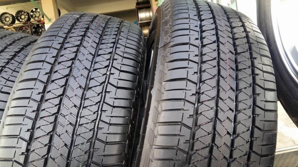 ขายล้อแม็กป้ายแดง dmax 18" พร้อมยางปี17 สนใจติดต่อร้าน ก.เจริญการยางครับ 081-3747940 ขายล้อแม็กป้ายแดง dmax 18" พร้อมยางปี17 สนใจติดต่อร้าน ก.เจริญการยางครับ 081-3747940